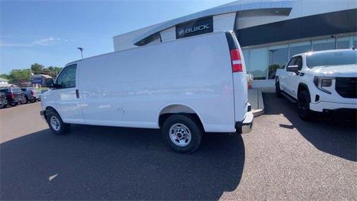 2025 GMC Savana 3500 Work Van
