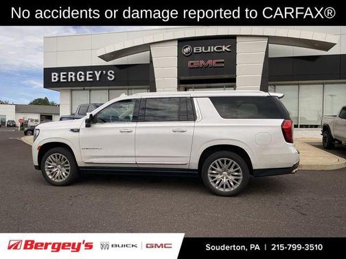 White Frost Tri-Coat 2023 GMC Yukon XL Denali