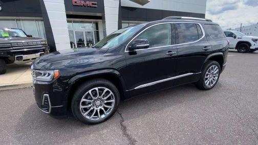 2022 GMC Acadia Denali