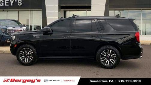 Onyx Black 2023 GMC Yukon AT4
