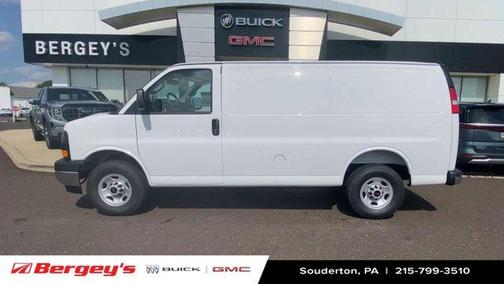 2025 GMC Savana 3500 Work Van