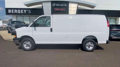 2025 GMC Savana 3500 Work Van