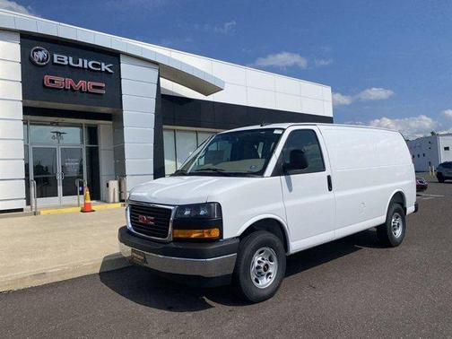 2025 GMC Savana 3500 Work Van