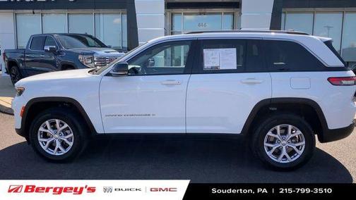 Bright White Clearcoat 2022 Jeep Grand Cherokee Limited
