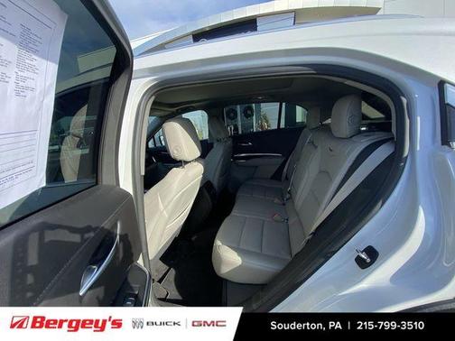 2023 Cadillac XT4 Luxury