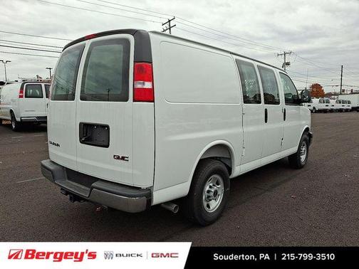 2025 GMC Savana 3500 Work Van