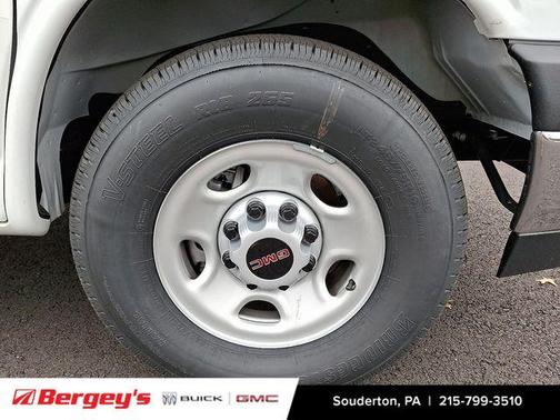 2025 GMC Savana 3500 Work Van