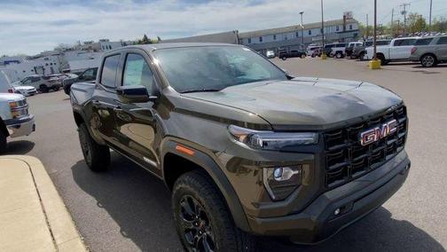 2025 GMC Canyon Elevation