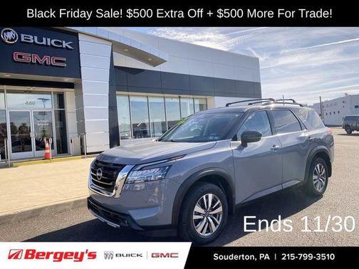 2022 Nissan Pathfinder SL