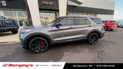 2022 Ford Explorer ST