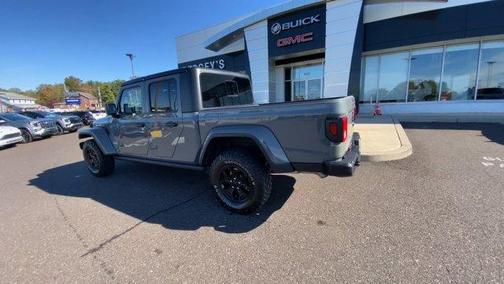 2022 Jeep Gladiator Sport