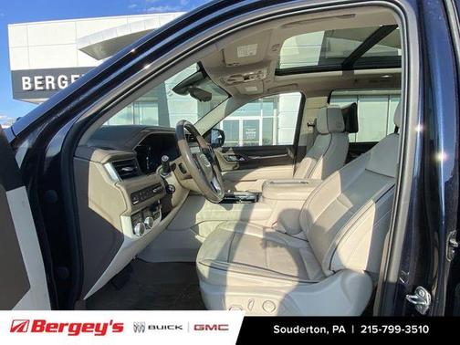 Midnight Blue Metallic 2021 GMC Yukon Denali