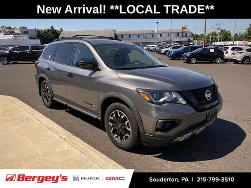 Gun Metallic 2020 Nissan Pathfinder SL