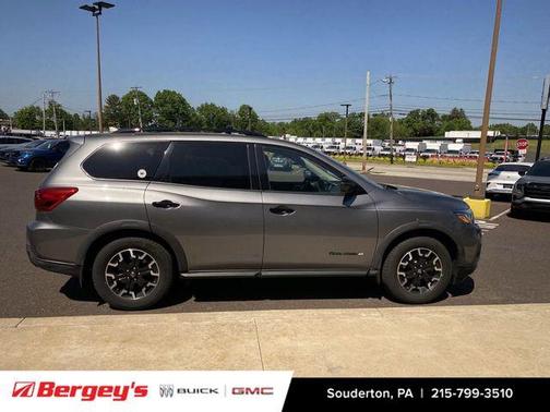 Gun Metallic 2020 Nissan Pathfinder SL