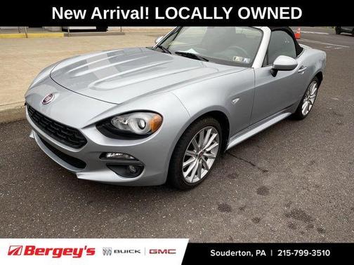 Chiaro Silver Metallic 2018 FIAT 124 Spider Lusso