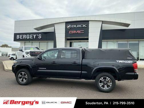 2017 Toyota Tacoma TRD Sport