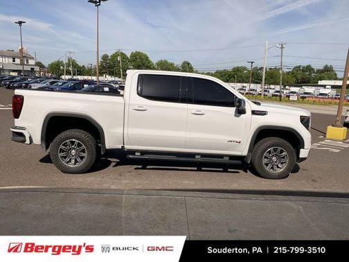 Summit White 2025 GMC Sierra 1500 AT4