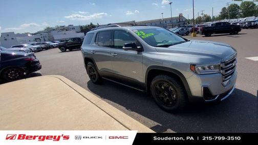 2023 GMC Acadia AT4