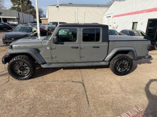 2021 Jeep Gladiator Overland