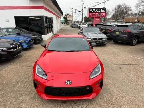 2024 Toyota GR86 Premium