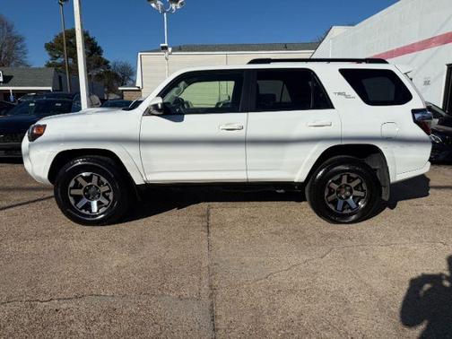 2024 Toyota 4Runner TRD Off Road