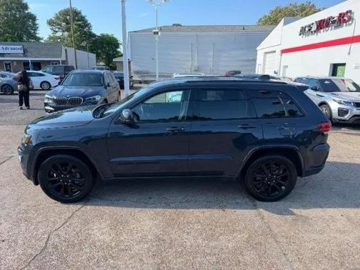 Rhino Clearcoat 2018 Jeep Grand Cherokee Altitude