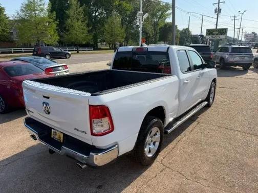 Bright White Clearcoat 2022 RAM 1500 Big Horn/Lone Star