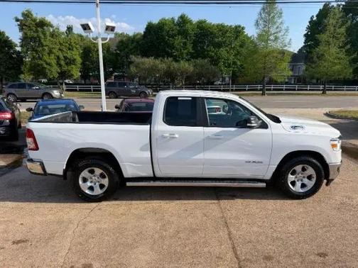 Bright White Clearcoat 2022 RAM 1500 Big Horn/Lone Star