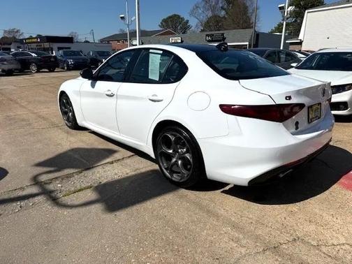 2018 Alfa Romeo Giulia Ti Sport