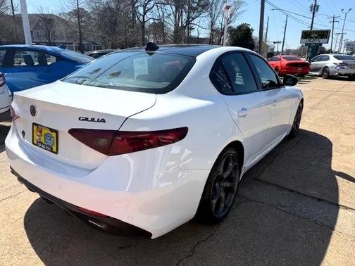 2018 Alfa Romeo Giulia Ti Sport