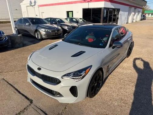 Ceramic Silver 2018 Kia Stinger GT1