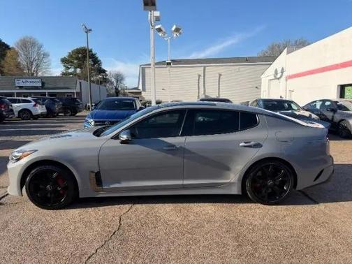 Ceramic Silver 2018 Kia Stinger GT1