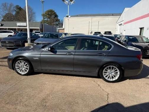 2016 BMW 528 528i