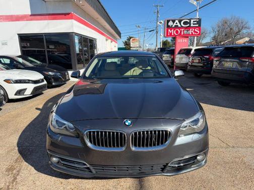 2016 BMW 528 528i