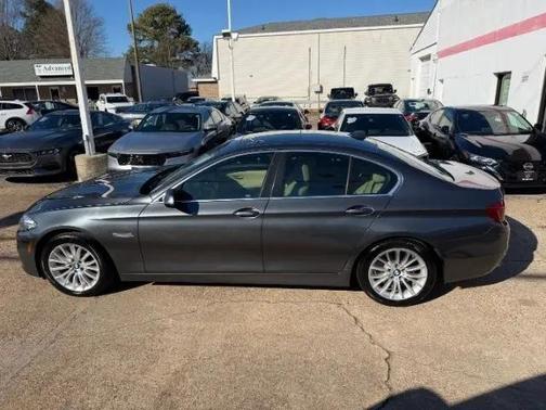 2016 BMW 528 528i