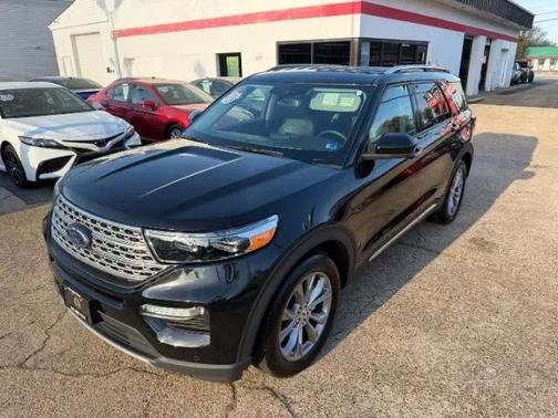 Agate Black Metallic 2023 Ford Explorer Limited