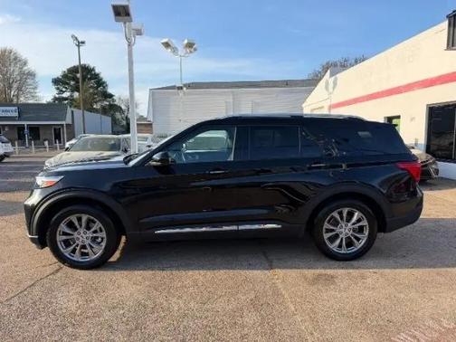 Agate Black Metallic 2023 Ford Explorer Limited