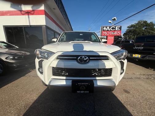 2023 Toyota 4Runner TRD Off Road