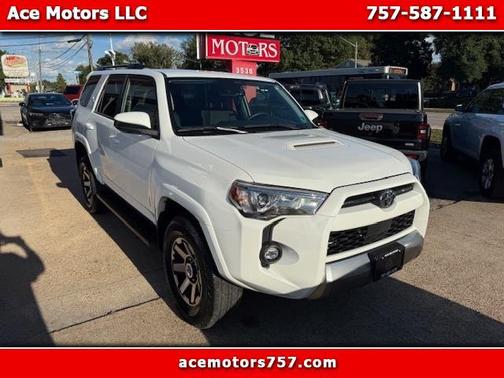 2023 Toyota 4Runner TRD Off Road