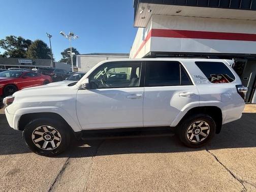 2023 Toyota 4Runner TRD Off Road