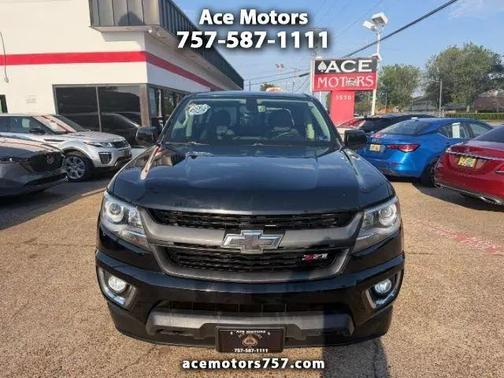 Low Gloss Black Stripe Package 2018 Chevrolet Colorado Z71