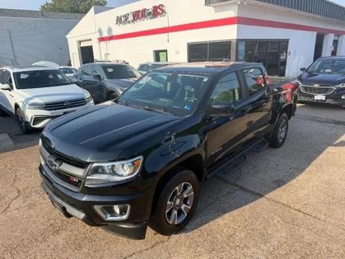 Low Gloss Black Stripe Package 2018 Chevrolet Colorado Z71