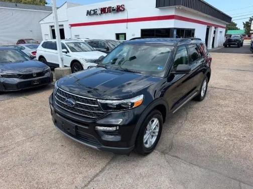 Agate Black Metallic 2022 Ford Explorer XLT