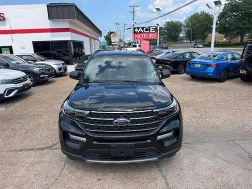 Agate Black Metallic 2022 Ford Explorer XLT