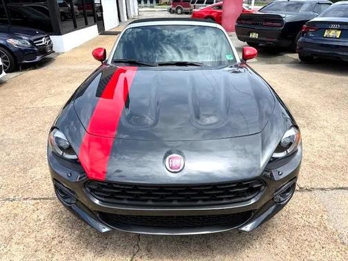2018 FIAT 124 Spider Base