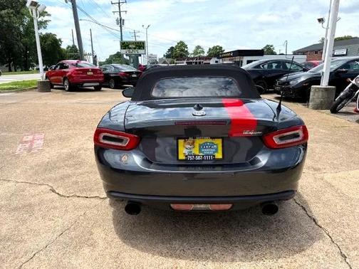 2018 FIAT 124 Spider Base