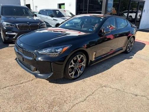 Aurora Black 2018 Kia Stinger GT2
