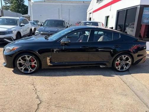 Aurora Black 2018 Kia Stinger GT2