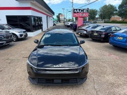Aurora Black Pearl 2025 Kia K4 LXS