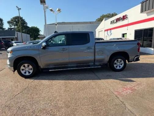 Sterling Gray Metallic 2024 Chevrolet Silverado 1500 LT